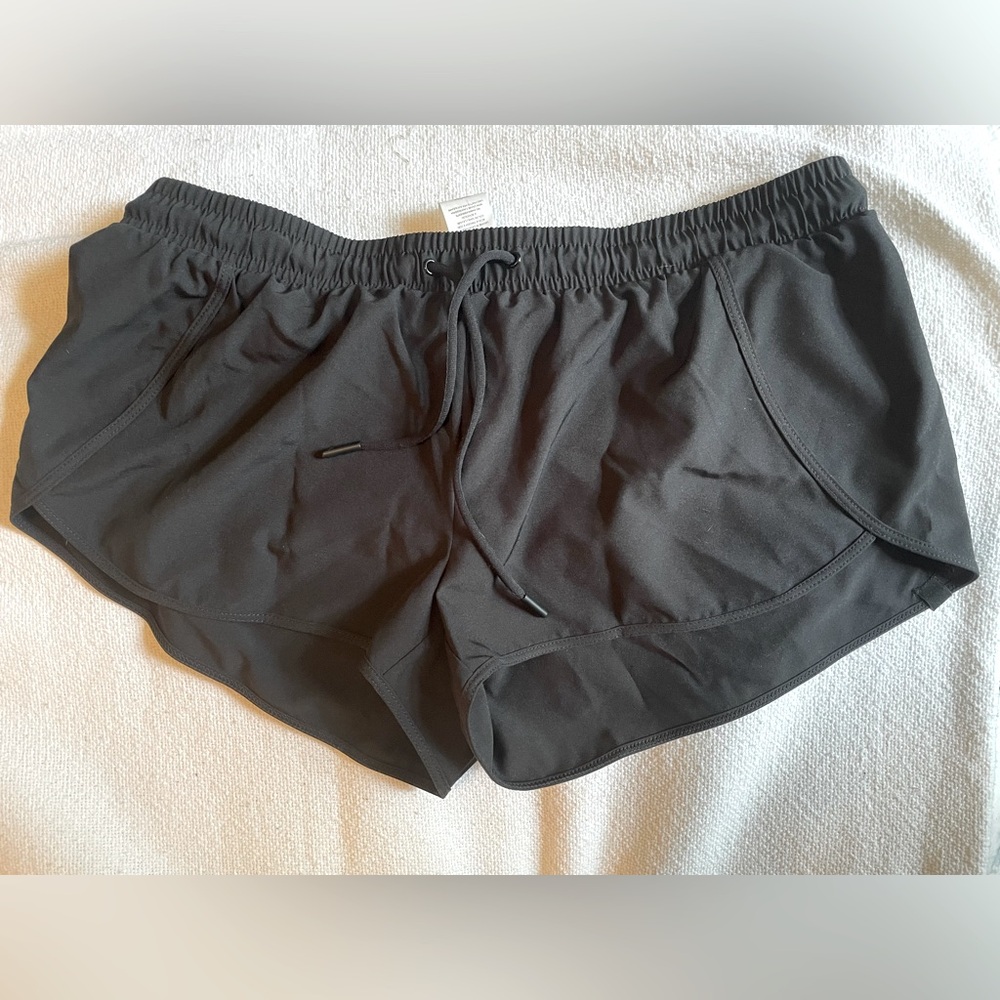 Fabletics CARRIE short -SIZE S NWT